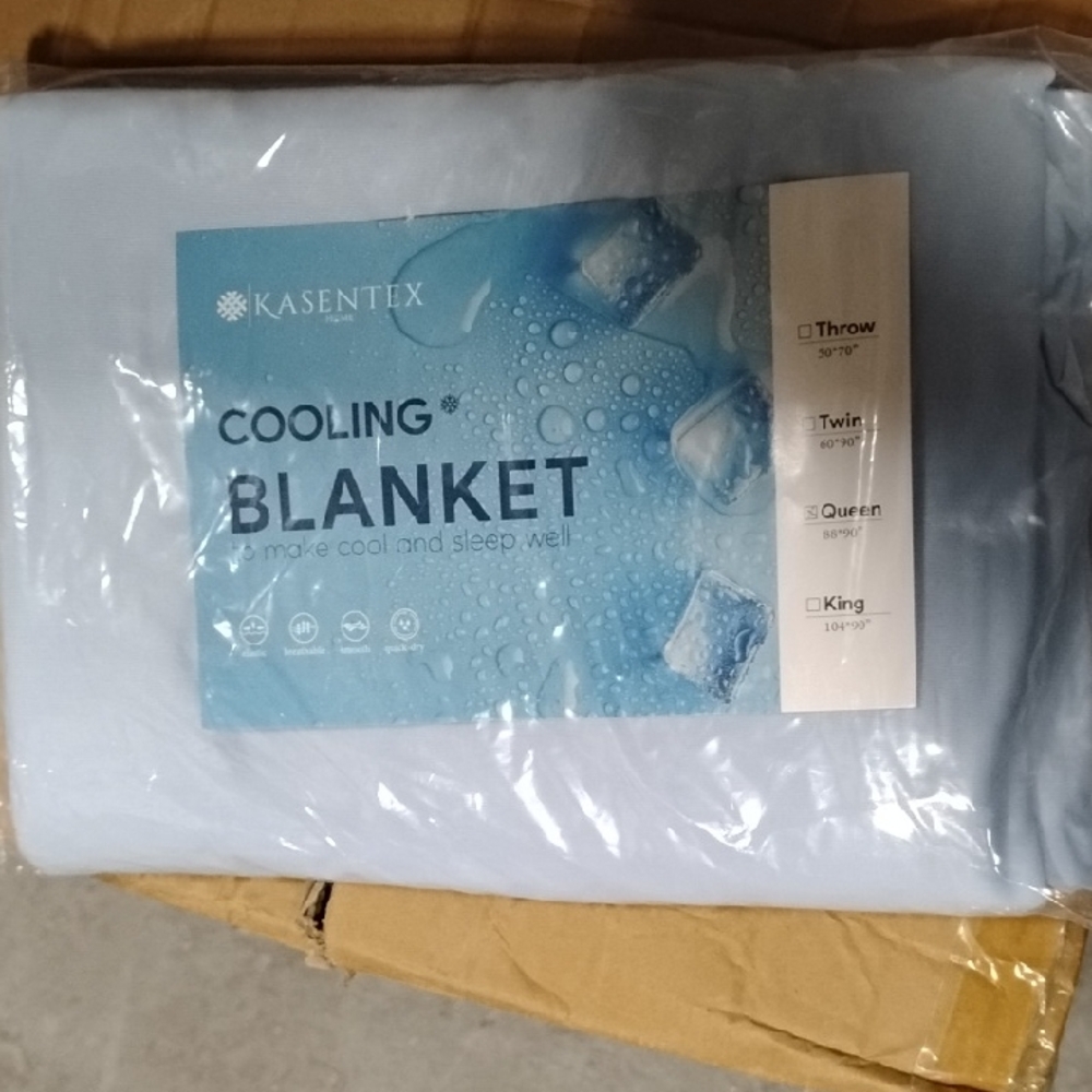 New - Queen Cooling Blanket - Thin Blankets - 90x90 Inches - Original Packaging